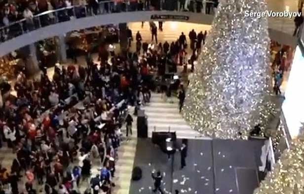 El momento en el centro comercial