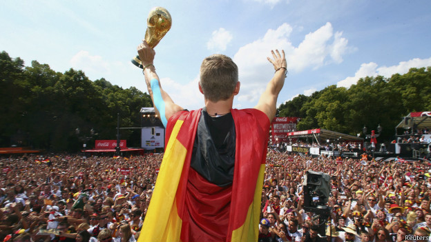 Los alemanes celebraron su victoria en el Mundial ante medio millón de personas en Berlín.