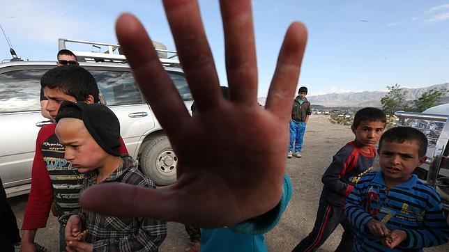 ESTEBAN VILLAREJO Un grupo de niños en Afganistán