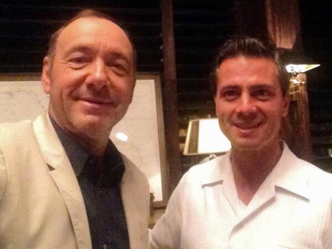 La fotografía junto a Peña Nieto que el actor estadounidense subió a su cuenta de Twitter. @KevinSpacey