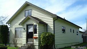La madre de Cobain ha puesto a la venta la casa en la que vivió con su hijo. La madre de Cobain ha puesto a la venta la casa en la que vivió con su hijo.