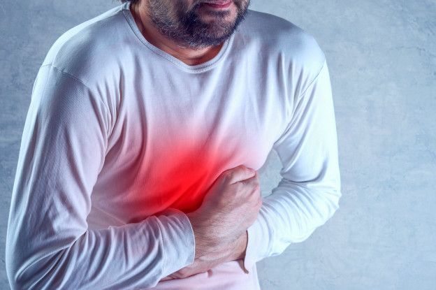 Confundir un ataque al corazón con una indigestión es más habitual de lo que parece. Confundir un ataque al corazón con una indigestión es más habitual de lo que parece.