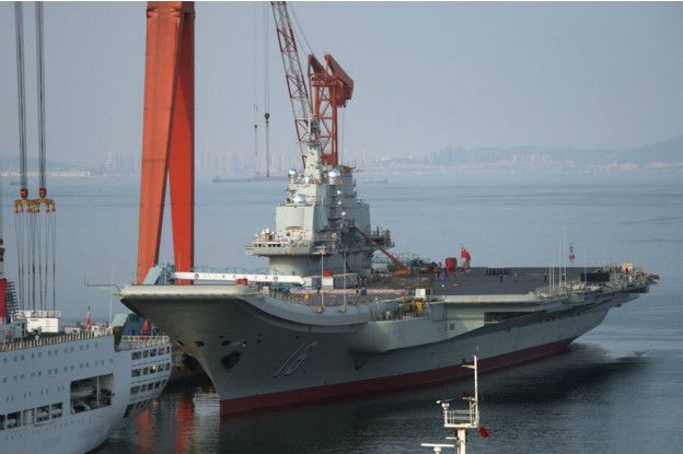 China compró su primer portaaviones a Rusia en 2012.