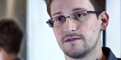 El excontratista de la NSA, Edward Snowden.  Foto: AP / The Guardian