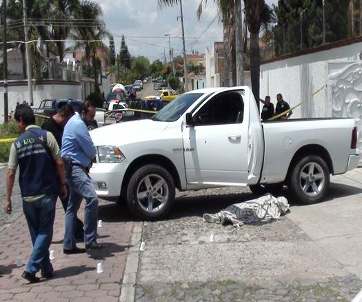 El infortunado se dedicaba a la compra-venta de automóviles de lujo. Foto: Antonio Miramontes / El Occidental.