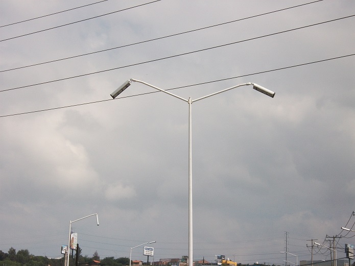 Luminarios LED Lumina después de una lluvia