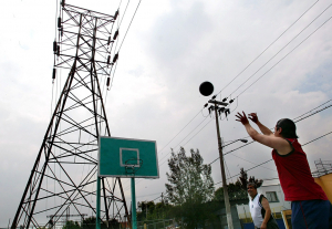 El presidente Andrés Manuel López Obrador pedirá una investigación de los jueces que atienden los asuntos del sector energético al sospechar posible complicidad con particulares.
