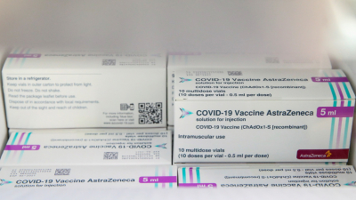 Cajas de vacuna AstraZeneca