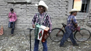 Economista de la UNAM: "Pareciera que alguien le ha echado el mal de ojo a México"