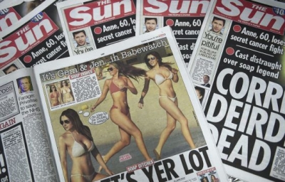 'The Sun' apareció este martes en los quioscos sin su característica página tres de una chica en 'topless'.