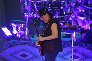 Calor y deshidratación causaron desmayo de Santana