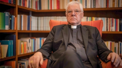 l cardenal Gerhard Müller en su estudio de Roma, el 28 de julio de 2022.
