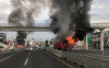 En varios puntos del municipio de Zapopan, Jalisco, fueron incendiados varios vehículos tras enfrentamientos entre presuntos delincuentes y elementos del Ejército.