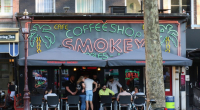 Ámsterdam podría prohibir el acceso de turistas extranjeros a los 'coffee shop' de cannabis