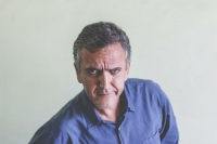 Soy neurótico, narcisita e hipocondríaco, es decir: bipolar”.