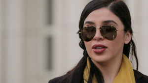 Emma Coronel a la salida de un tribunal en Brooklyn (Nueva York, EE.UU.), 4 de febrero 2019.