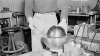 Recreación de uno de los experimentos con núcleo de plutonio que se volvió crítico brevemente en mayo de 1946.