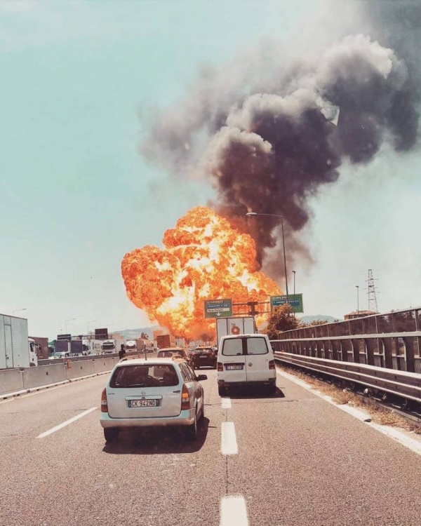 (VIDEO): Fuerte explosión cerca del aeropuerto de Bolonia
