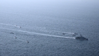 Irán cierra el estratégico estrecho de Ormuz por varias horas