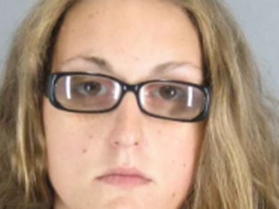 Empleada de McDonald's da a luz en el trabajo y trata de deshacerse del recién nacido por el inodoro