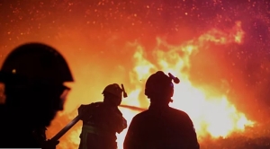 Incendios, saqueos y vandalismo: Francia arde en una nueva noche de protestas