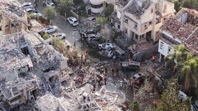 Operación Promesa Verdadera, Oleada 64: Ben Gurion, Haifa, la Quinta Flota de EEUU, objetivo de ataques de represalia iraníes