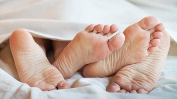 Un hombre muere teniendo sexo extramatrimonial en un viaje de negocios y una corte lo dictamina como accidente laboral