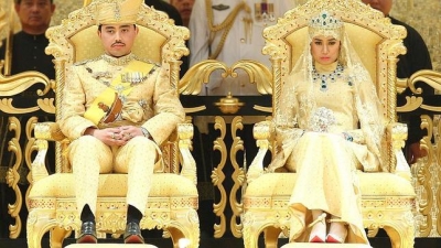 Abdul Malik de Brunéi y su novia, Dayangku Raabi&#039;atul&#039; Adawiyyah Pengiran Haji Bolkiah