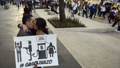 Las protestas del gasolinazo en México revelan la importancia política del precio del combustible.