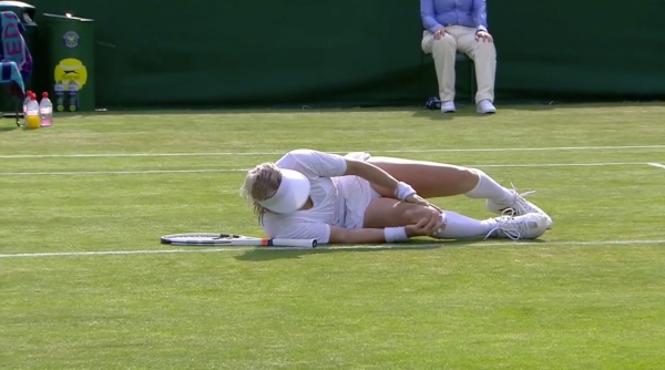 &quot;Ayúdenme por favor&quot;: el escalofriante grito de una tenista tras sufrir una lesión en Wimbledon