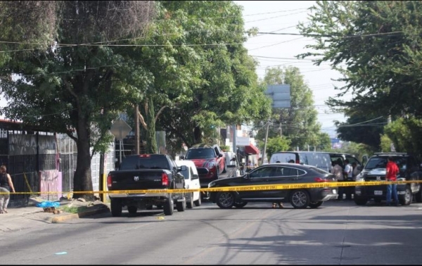 Según testigos, el hombre había llegado a ese punto cuando se le aproximó un sujeto quien, sin decir ninguna palabra le disparó.