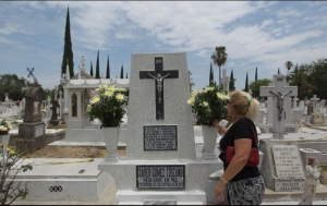 El año pasado, los panteones de la ciudad recibieron a 253 mil personas.