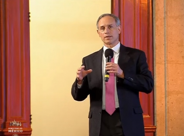 El subsecretario Hugo López-Gatell durante conferencia de prensa.