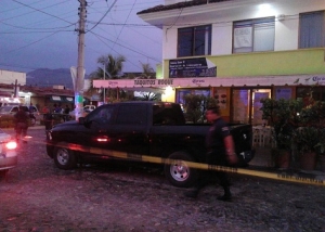 Puerto Vallarta: Ejecutan al jefe de la Policía Investigadora, Oscar González Ortiz, en un negocio de tacos del Palmar de Aramara