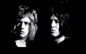 Grose tocó el bajo en los primeros tres conciertos de Queen, el primero de ellos el 27 de junio de 1970, con Freddy Mercury como vocalista.