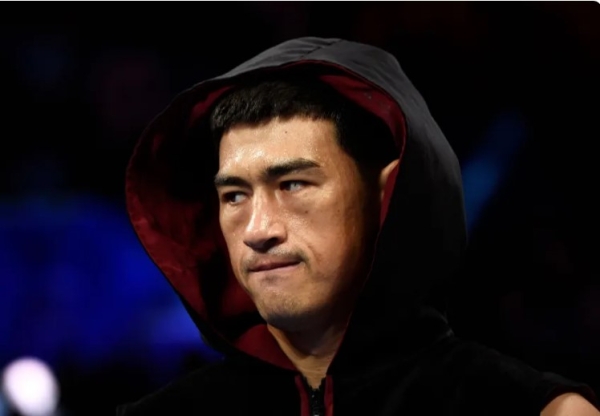 Dmitry Bivol dice que Canelo Álvarez solo da excusas.