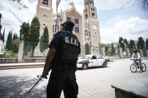 Un policía estatal, en Chilapa, Guerrero