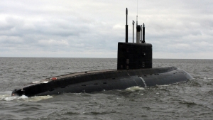 Video: Rusia ataca las posiciones del EI con misiles lanzados desde submarino por primera vez