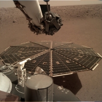 Sonda InSight de la NASA capta sonido de viento y envía nuevas fotografías desde Marte