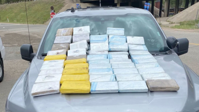 Así es como se ven 114 libras de polvo de fentanilo puro. Se encontró debajo del piso de un automóvil el 20 de junio de 2022 y se cree que es la mayor incautación en una carretera de EE. UU. hasta la fecha. El automóvil se detuvo en dirección este a Denver alrededor de Georgetown en la Interestatal 70.