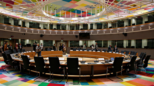 Sala de reuniones plenarias en la sede del Consejo Europeo en Bruselas