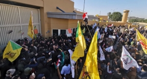 Manifestantes entran por fuerza a la embajada de EE.UU. en Irak, el embajador estadounidense ha sido evacuado