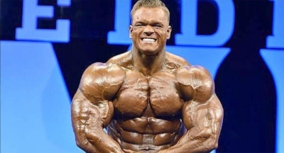 El culturista Dallas McCarver muere al asfixiarse con comida