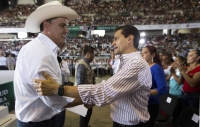 Roberto Sandoval con el presidente Enrique Peña Nieto. Cuartoscuro