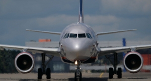 Aterriza en Madrid un avión con 14 toneladas de material sanitario comprado a China