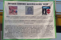 La manta colocada en Michoacán.