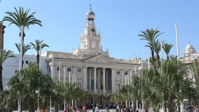 Joaquín García empezó a trabajar en el ayuntamiento de Cádiz en 1990 y su último cargo fue en la compañía de aguas de la ciudad.
