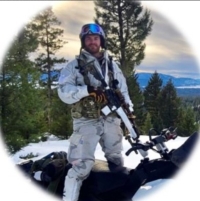 ¿Quién es el autor de la explosión del vehículo Tesla frente a torre de Trump?