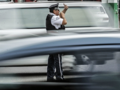 Esperan que el cese laboral de estos elementos sirva como escarmiento para que los demás elementos apliquen la ley.