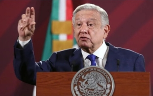 En Palacio Nacional, López Obrador aseguró que si el Gobierno adquiere el banco también se protegería a los miles de sus empleados, pero también tendría ganancias por manejar el dinero el presupuesto público.